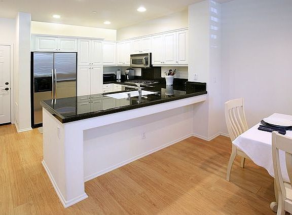 Spacious and modern kitchen