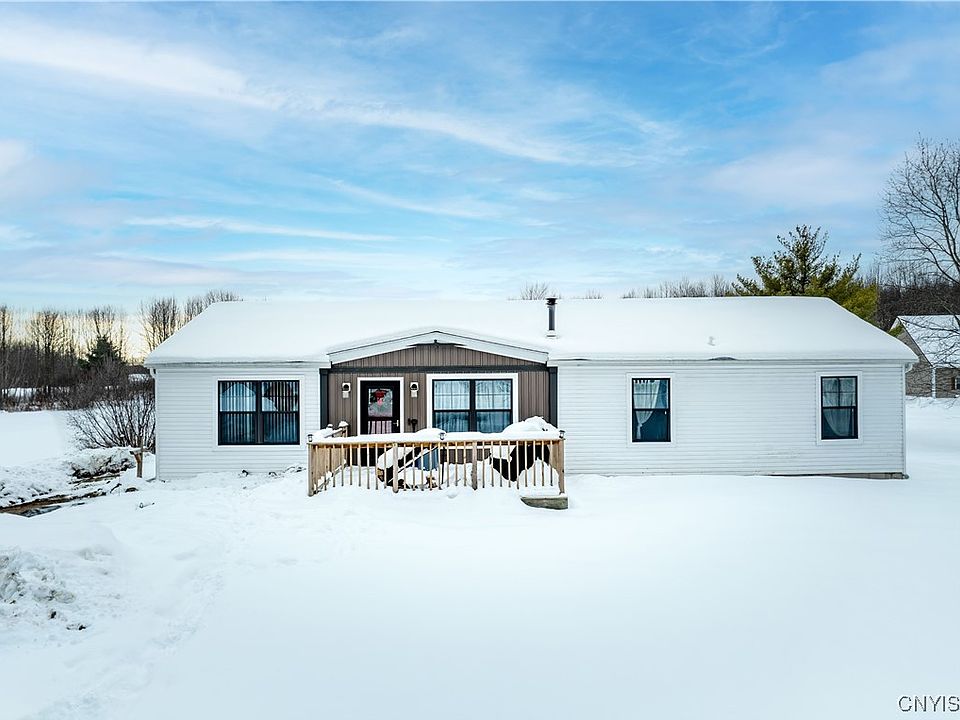 1st image of 51 Pangborn Rd