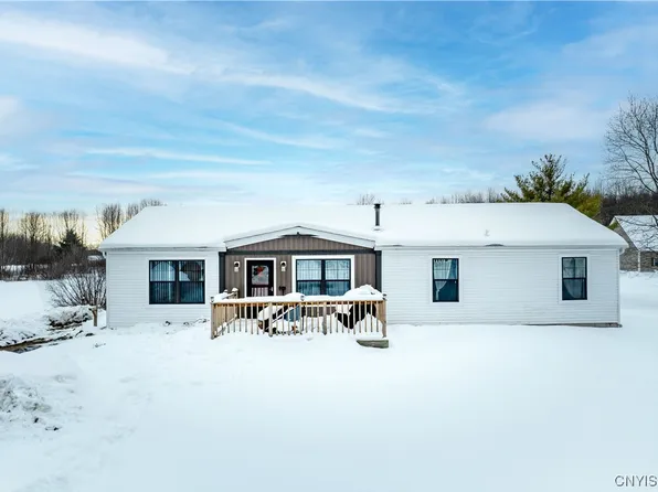 51 Pangborn Rd, Hastings, NY 13076