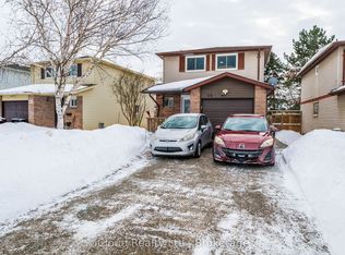 39 Corbett Dr, Barrie, ON L4M 5S9