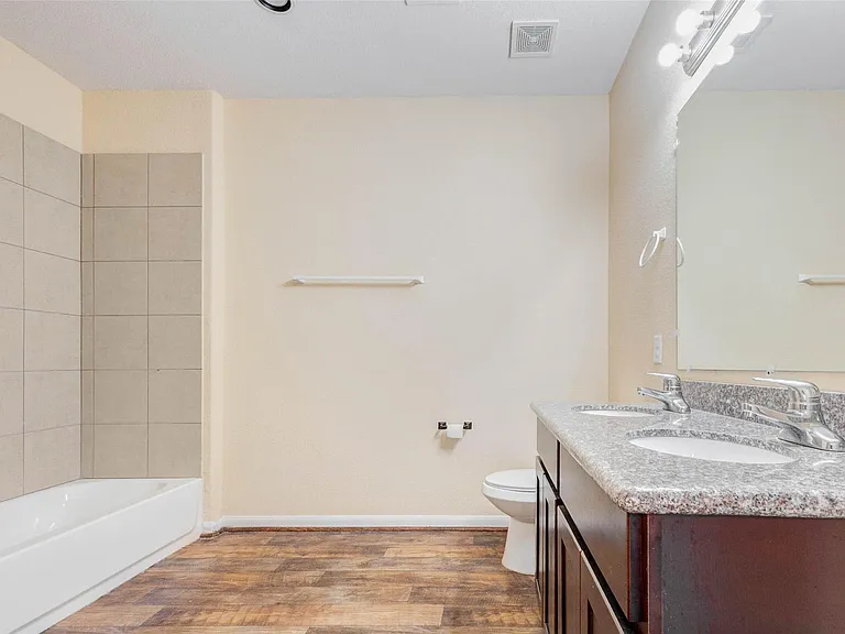 8605 Beviamo St — Photo 18