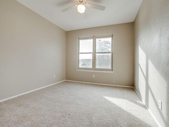 2nd image of 13824 Methuen Green St