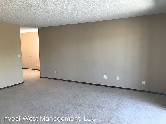 5th image of 307 NE 85th St Unit 7-L