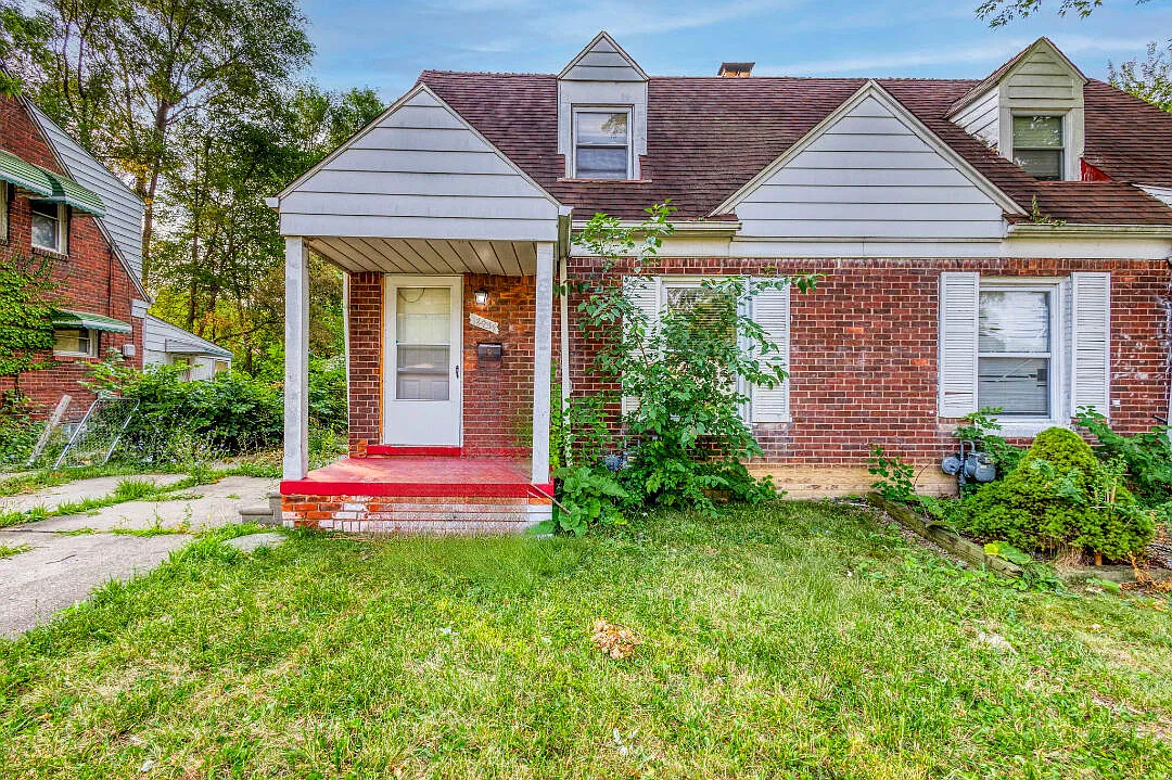 2 bed, 1.0 bath, 420 sqft, $950 — Photo 1