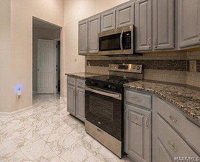 5th image of 7302 Sandy Bluff Ct