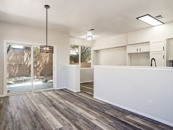 2nd image of 7817 Louisiana Blvd NE Unit 103