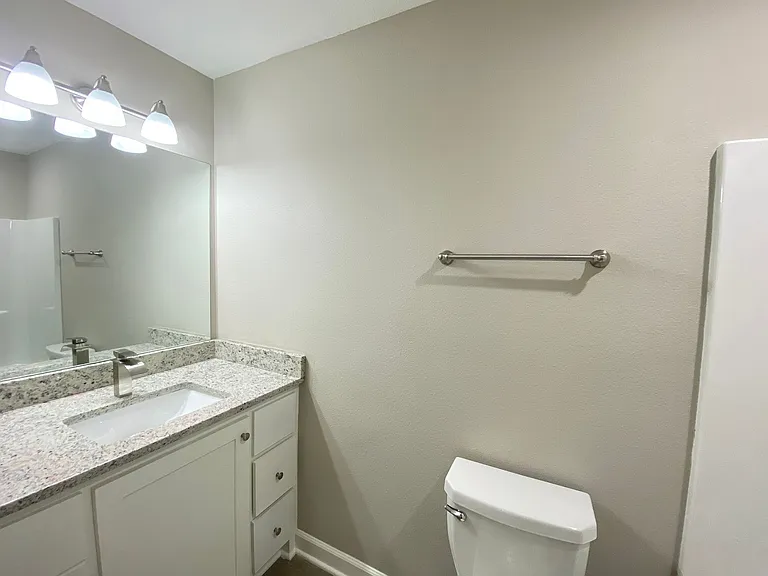313 Sparrow Rd — Photo 8