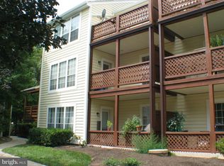 10165 Oakton Terrace Rd, Oakton, VA 22124