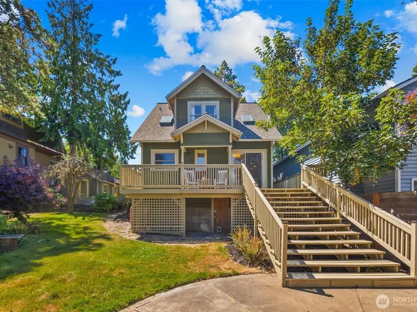 6104 Latona Avenue NE, Seattle, WA 98115