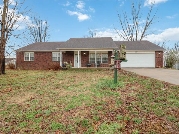 2051 Patterson Rd, Pea Ridge, AR 72751