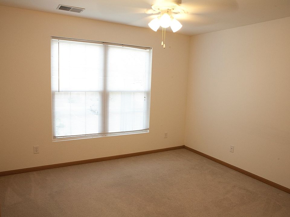 Hollow Creek IV Apartments 4105 W Hollow Creek Dr Peoria IL Zillow