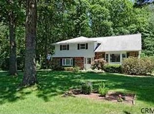 22 Reed Ln, Clifton Park, NY 12065