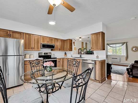 3rd image of 24 Blueridge Drive #K10