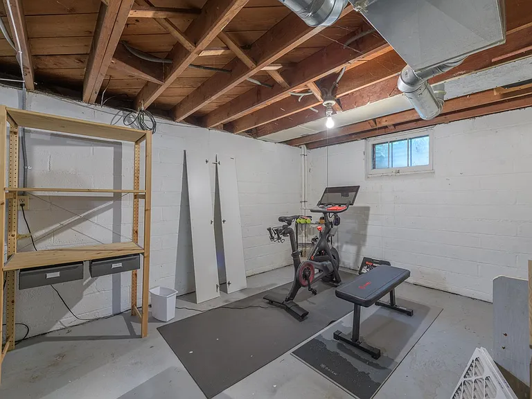 3243 Fillmore St NE — Photo 22