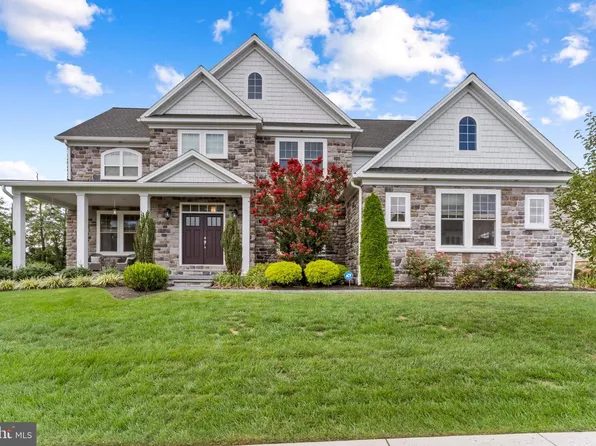 2245 Lehman Ct, Enola, PA 17025
