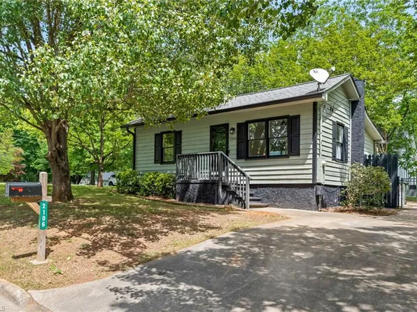 2106 Joseph St, Burlington, NC 27215