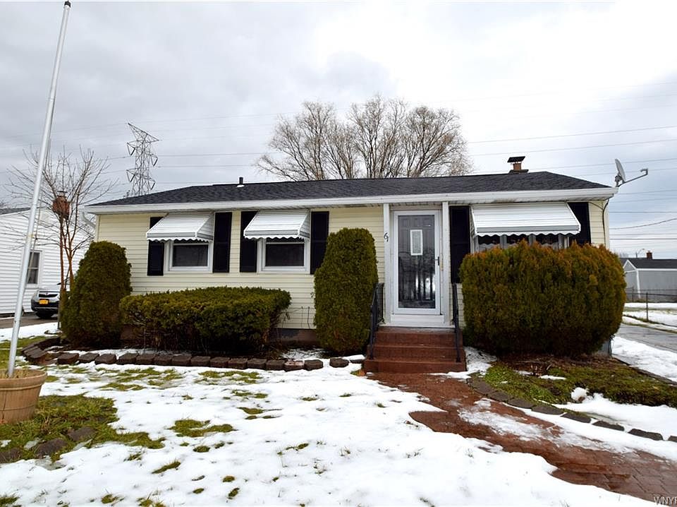 1st image of 61 Wheaton Dr