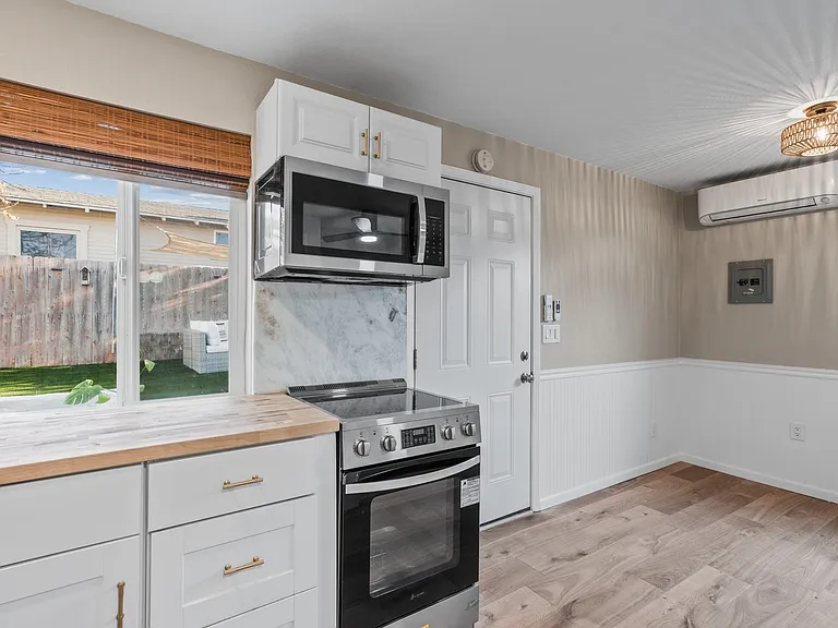 1736 Kearney Ave #B — Photo 4