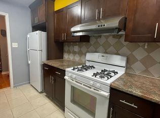 14817 Booth Memorial Ave, Flushing, NY 11355