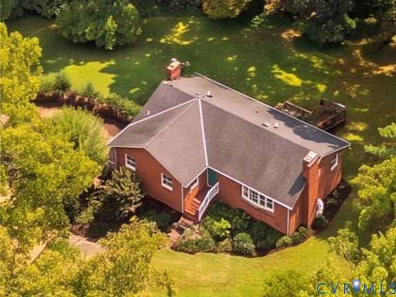 3rd image of 4505 Crown Hill Rd