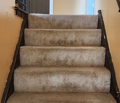 5th image of 548 Alton Ct