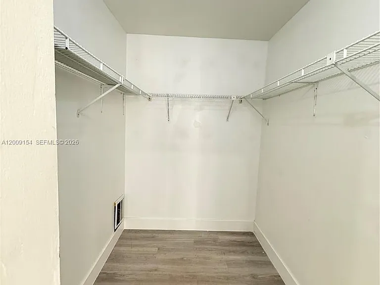 10016 Winding Lake Rd #202 — Photo 11