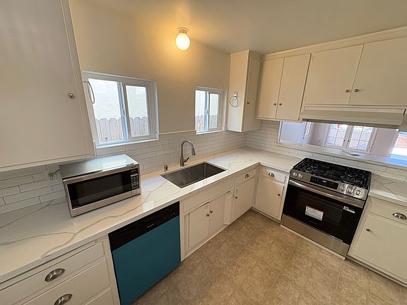 4th image of 110 Quincy Ave #A