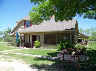 300 Pine Trl, Mertzon, TX 76941