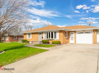 1804 Alma Dr, Crest Hill, IL 60403