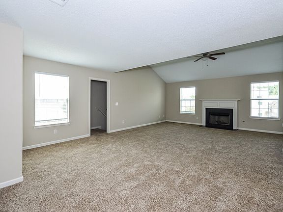 5th image of 255 Hillside Oak Ln