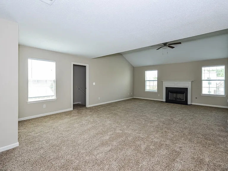 255 Hillside Oak Ln — Photo 5