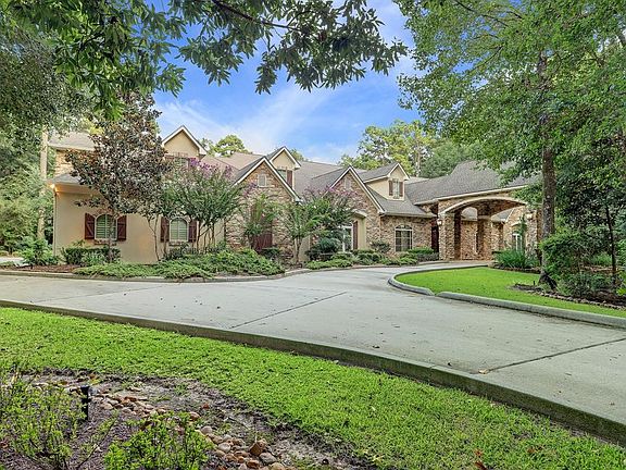 picturesque immaculately kept with exceptional curb appeal