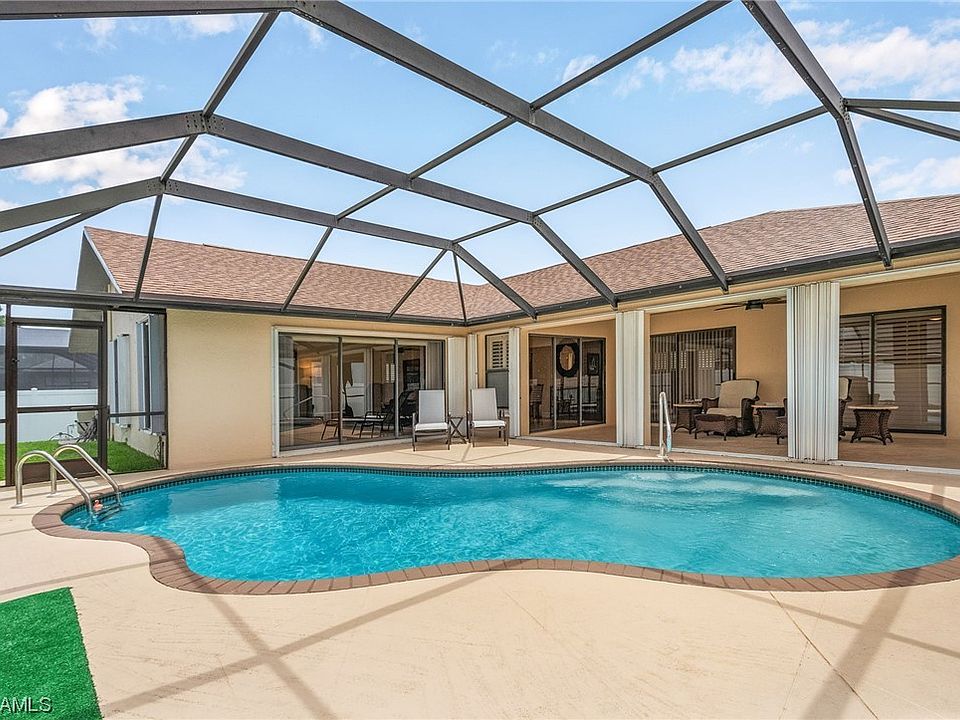 1st image of 4413 SW 25th Ct