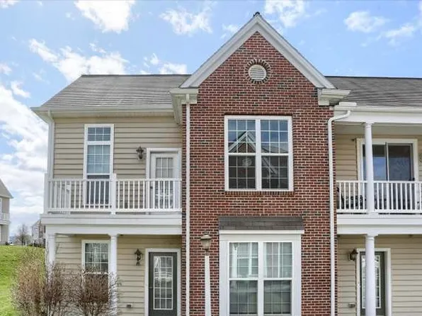 714 Whitetail Dr, Hummelstown, PA 17036