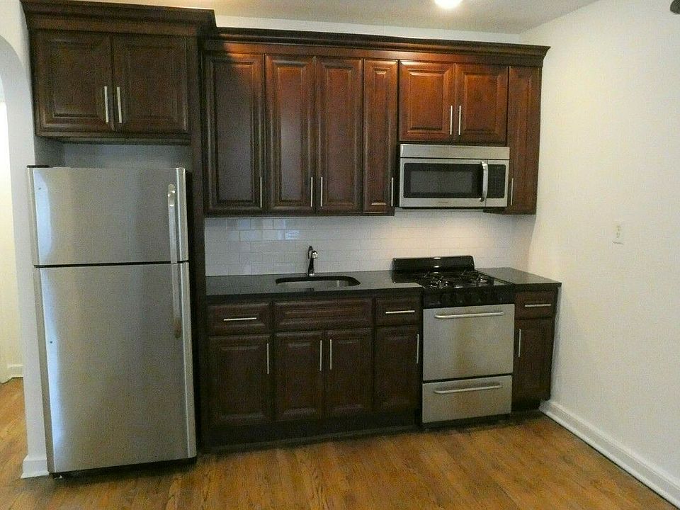 1st image of 250 E 35th St APT 4B