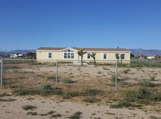 11480 Paramount Rd, Phelan, CA 92371