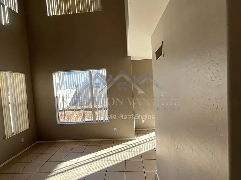 11381 W Yuma St — Photo 6