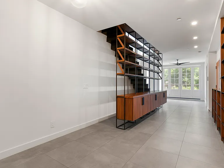 316 19th St #PENTHOUSE — Photo 3