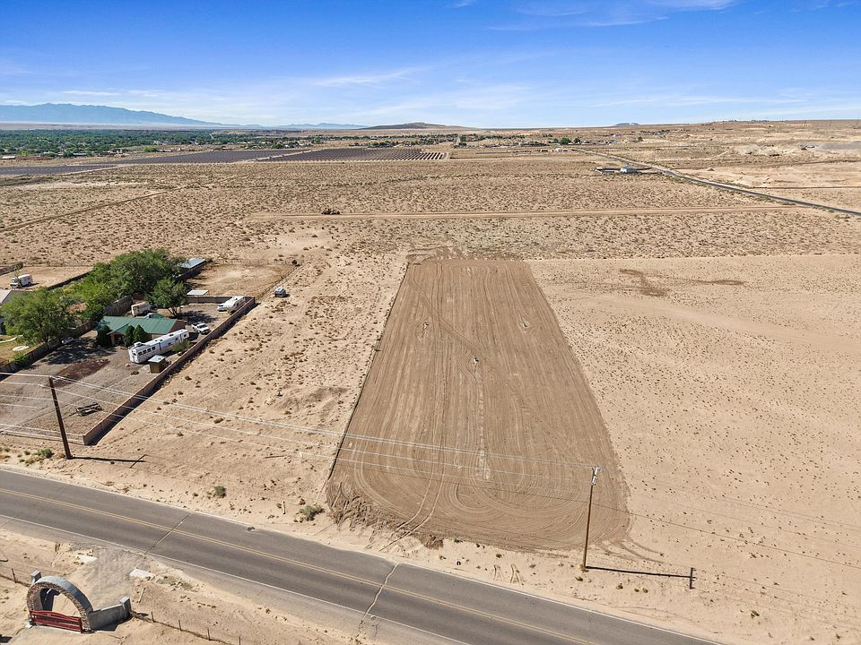 1st image of 3840 Pajarito Rd SW