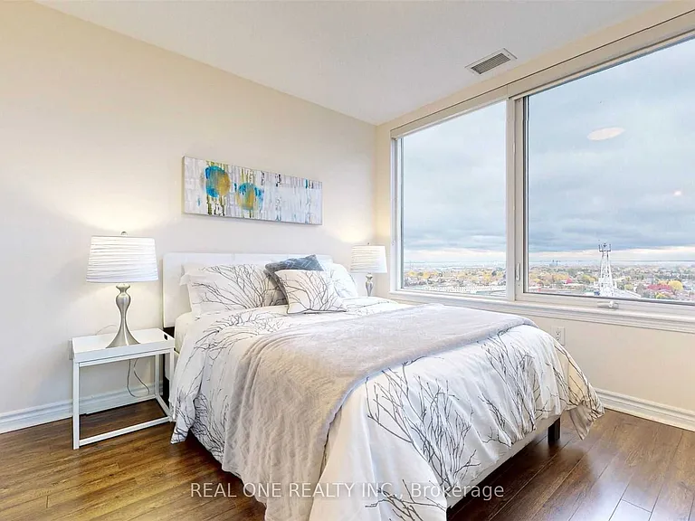 385 Prince Of Wales Dr #1311 — Photo 15