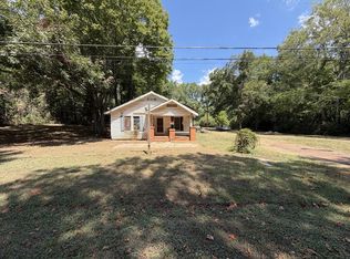 1305 W Carolina St, Palestine, TX 75803