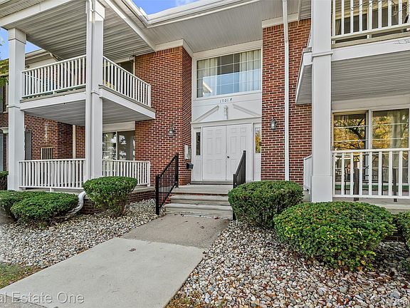 5th image of 1701 Monticello St #8F