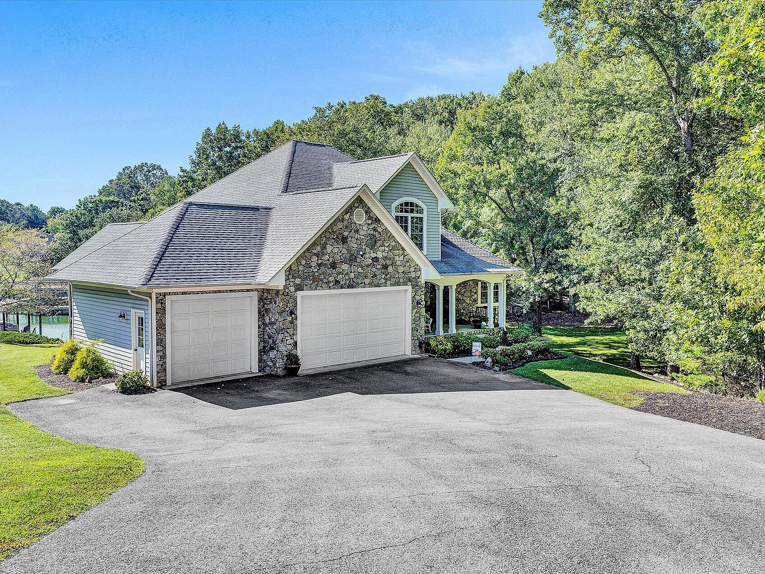 201 Shamrock Ct, Huddleston, VA 24104 Zillow