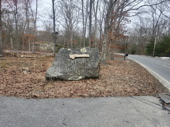 24 Danforth St, Rehoboth, MA 02769