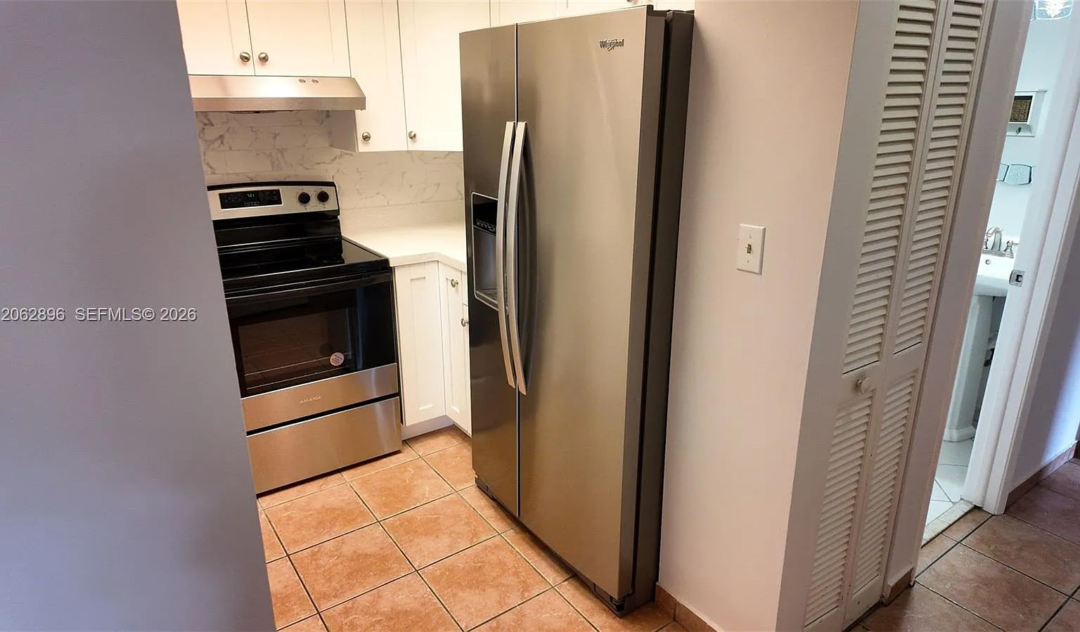 Kenland Walk Condo Ii — Photo 3