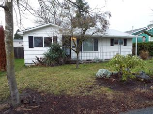 2754 C St, Springfield, OR 97477