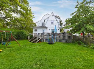 1 Sunset Ave, Lynbrook, NY 11563
