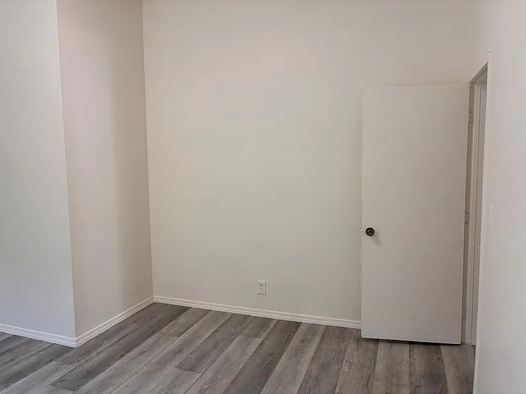 4156 Avalon Blvd — Photo 21