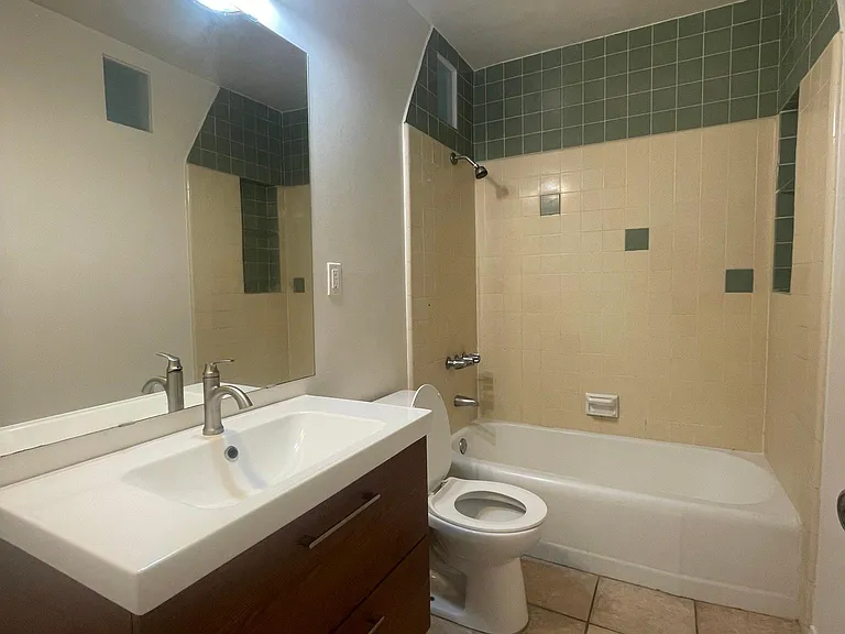 1516 Corinth Ave #4 — Photo 6