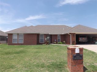 3025 White Tail Dr, Altus, OK 73521